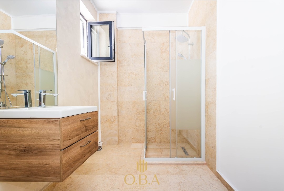 O.B.A. Lake - Finisaje premium